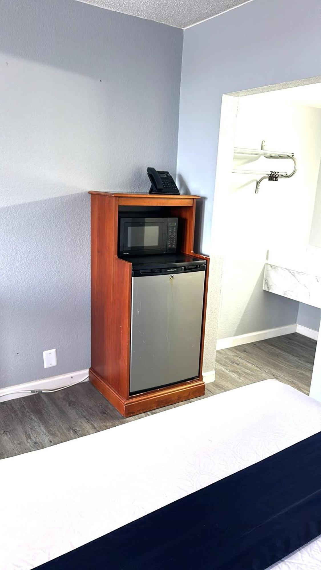 Travelodge By Wyndham Salisbury Md Extérieur photo